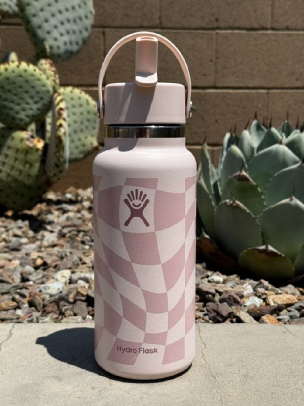 32 oz Wide Mouth with Flex Straw Cap Pink Checkered Bottle Vans